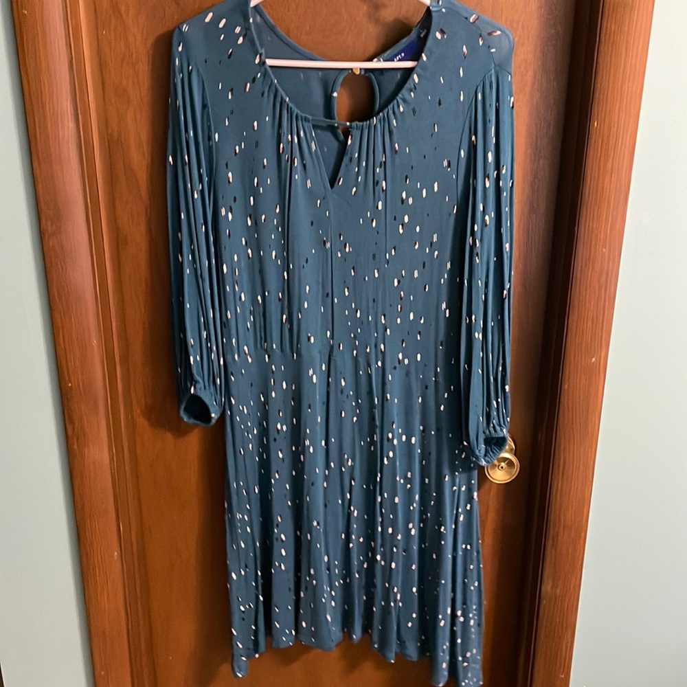 A line long sleeve dress